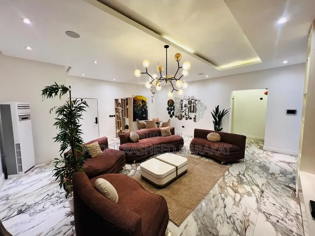 Luxury Two Bedroom Apartment