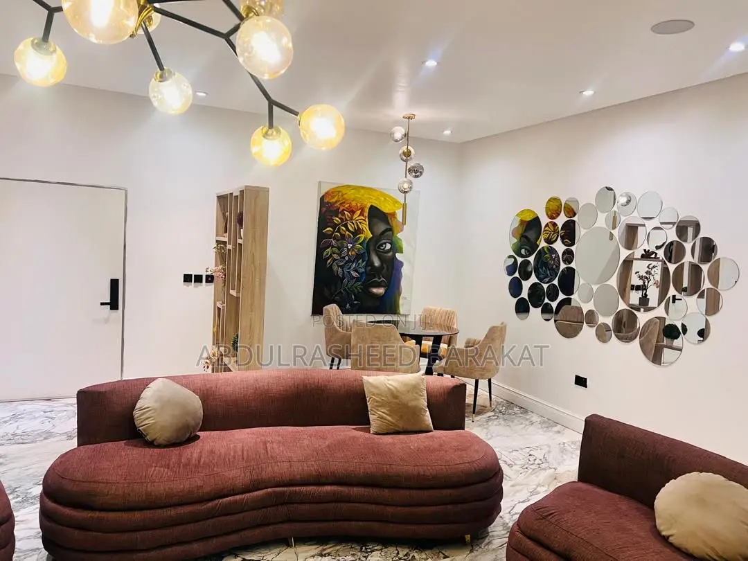 Luxury Two Bedroom Apartment