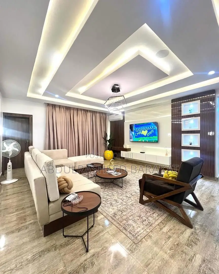Luxury Three Bedroom Apartment
