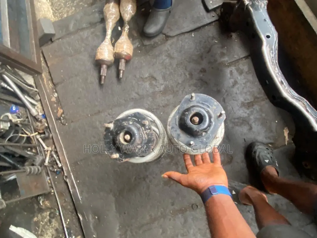 Front Shocks Absorbers GMC Acadia