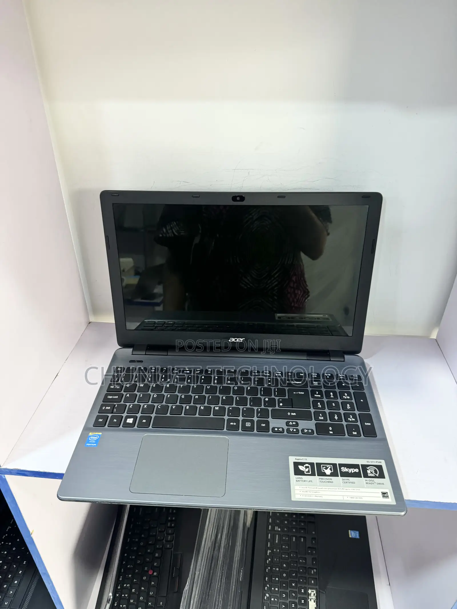 Laptop Acer Aspire ES1-511 4GB Intel Pentium HDD 320GB