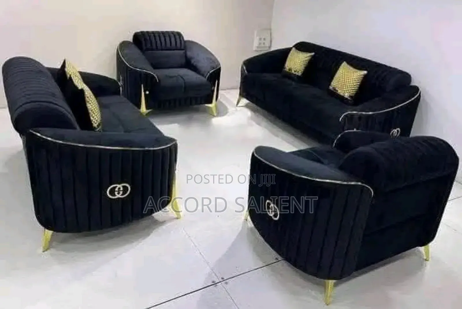 7 Seater Designer Sofa for Classic Home