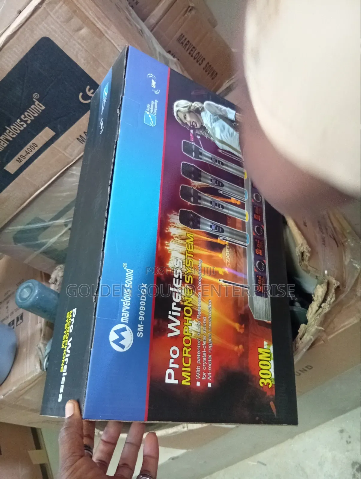 Pro Wireless Microphone 4 in 1 Very Good