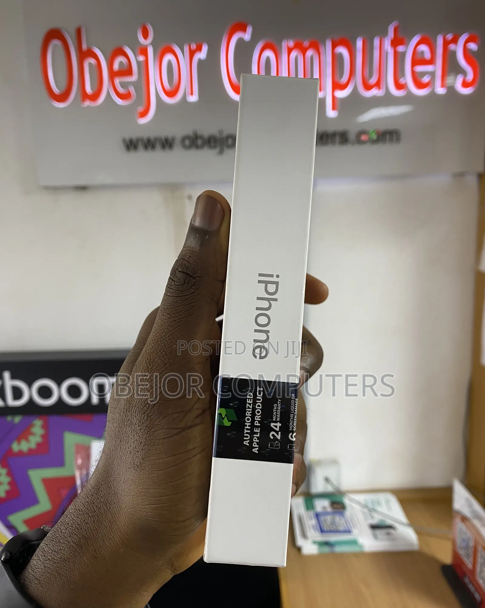 New Apple iPhone 16 Pro 128 GB Black