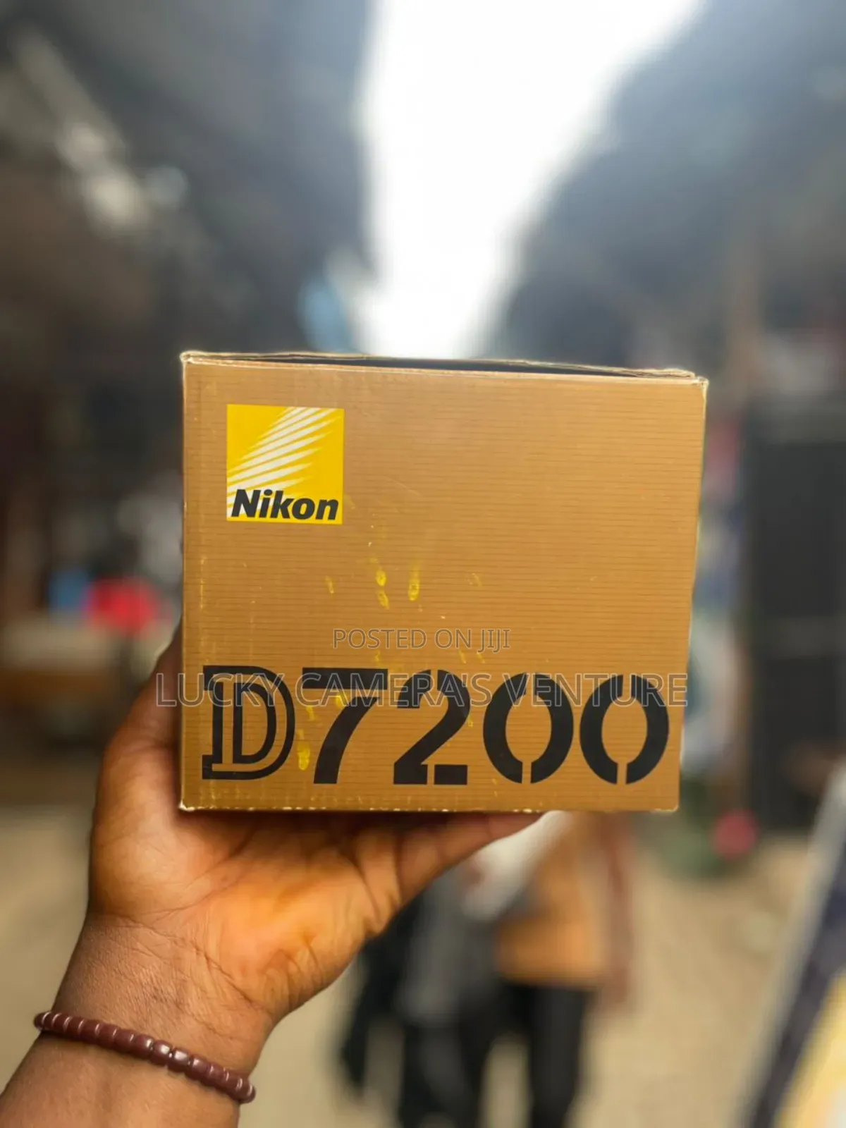 Nikon D7200 With 18-105mm Lens