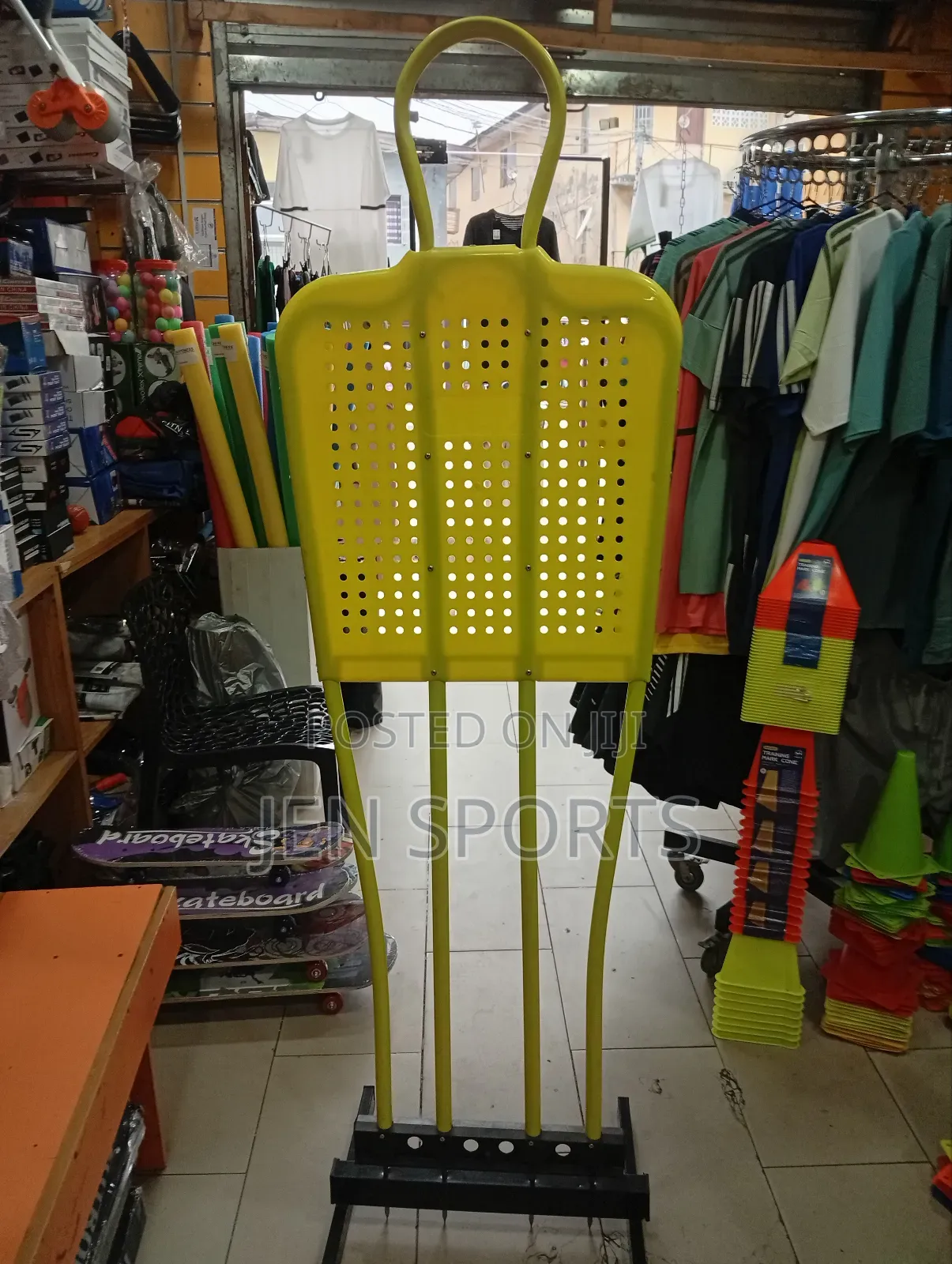 Foreign Free Kick Stand