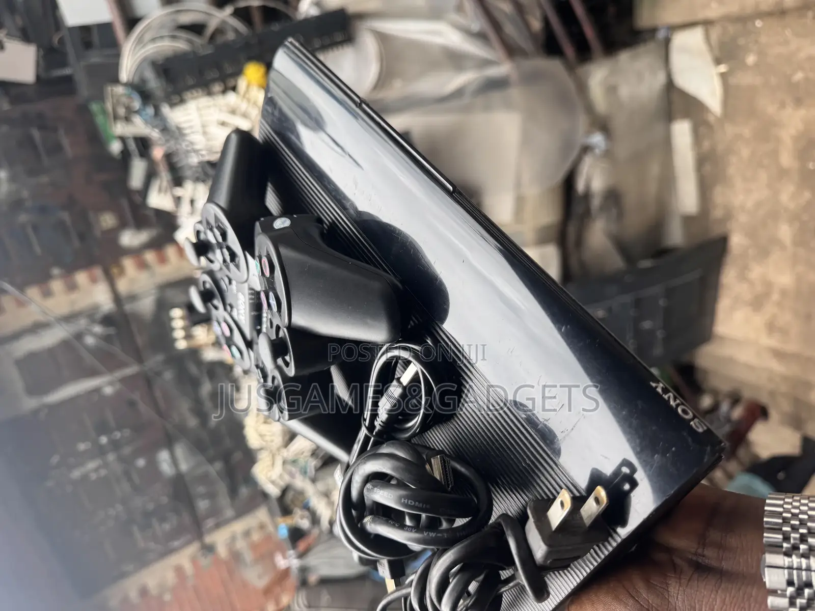 Neat Playstation 3 Super Slim