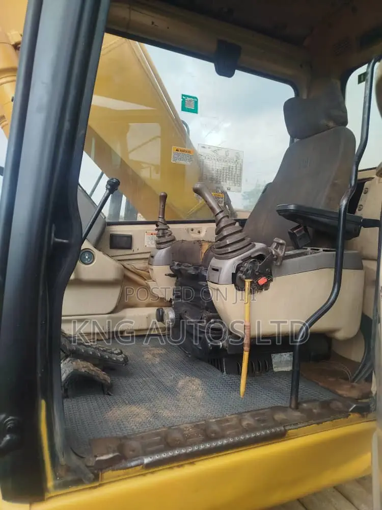 320bl Excavator