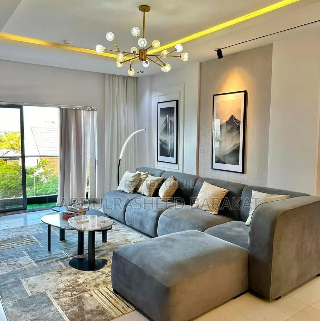 Luxury Three Bedroom Waterfront Apartment