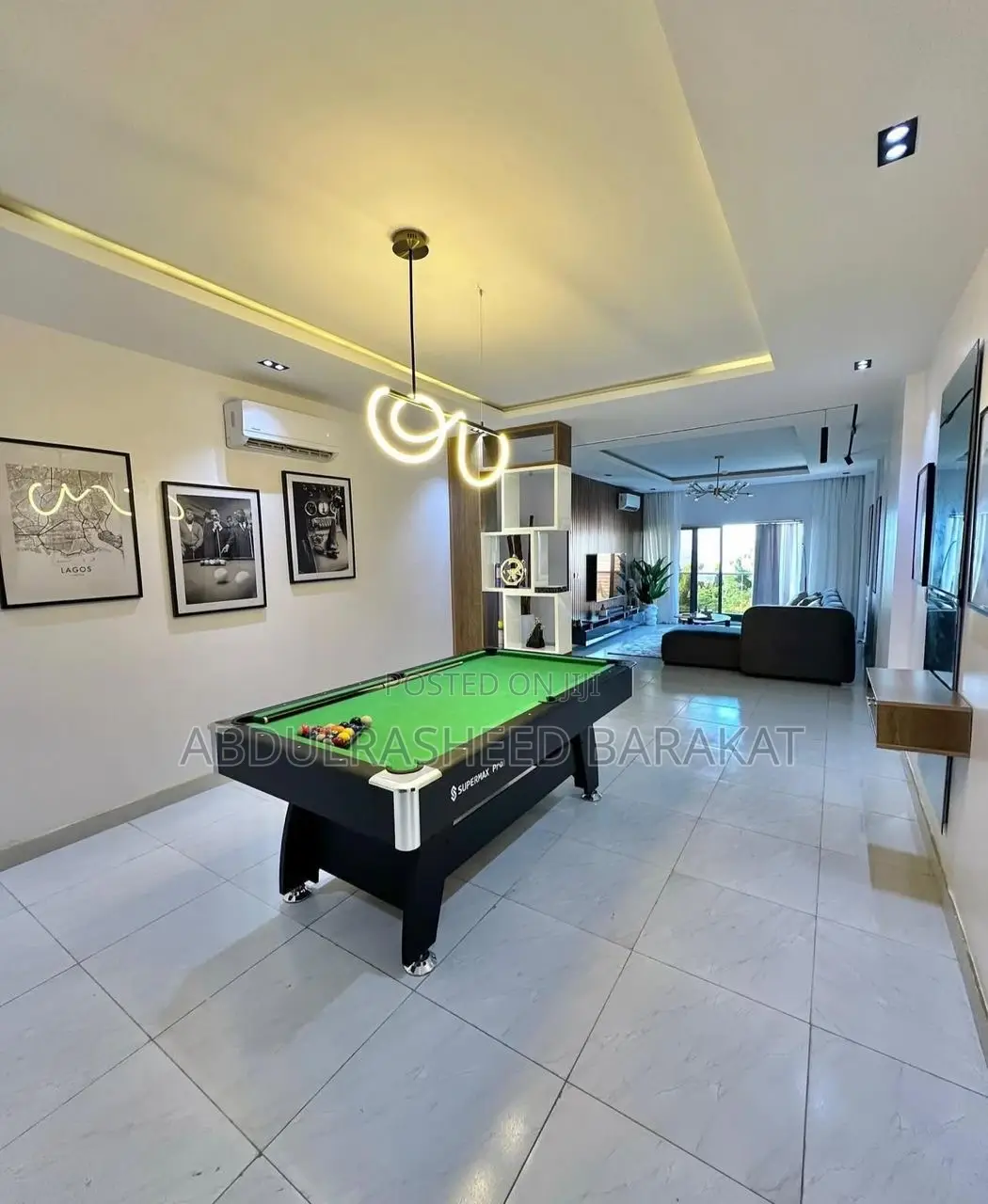 Luxury Three Bedroom Waterfront Apartment