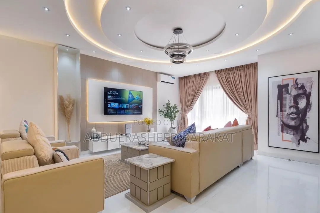Luxury Four Bedroom Apartment With Ps5 Snooker Gym