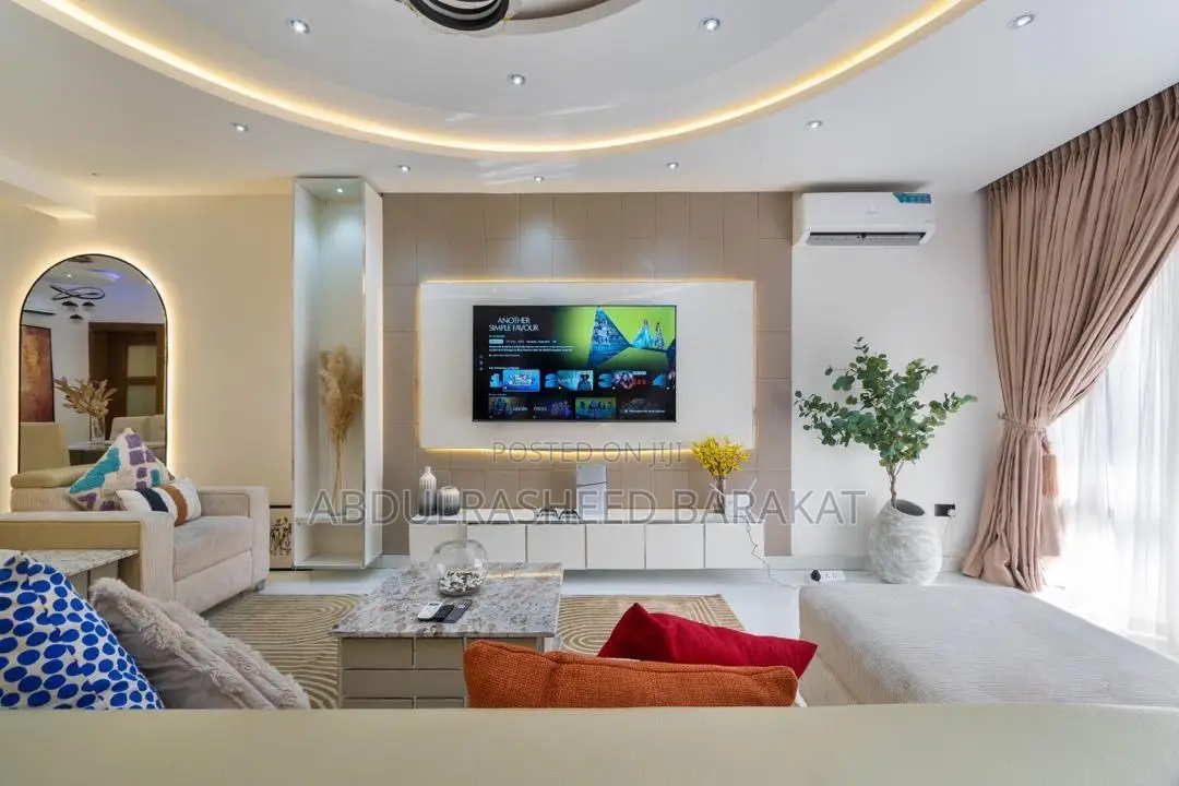 Luxury Four Bedroom Apartment With Ps5 Snooker Gym