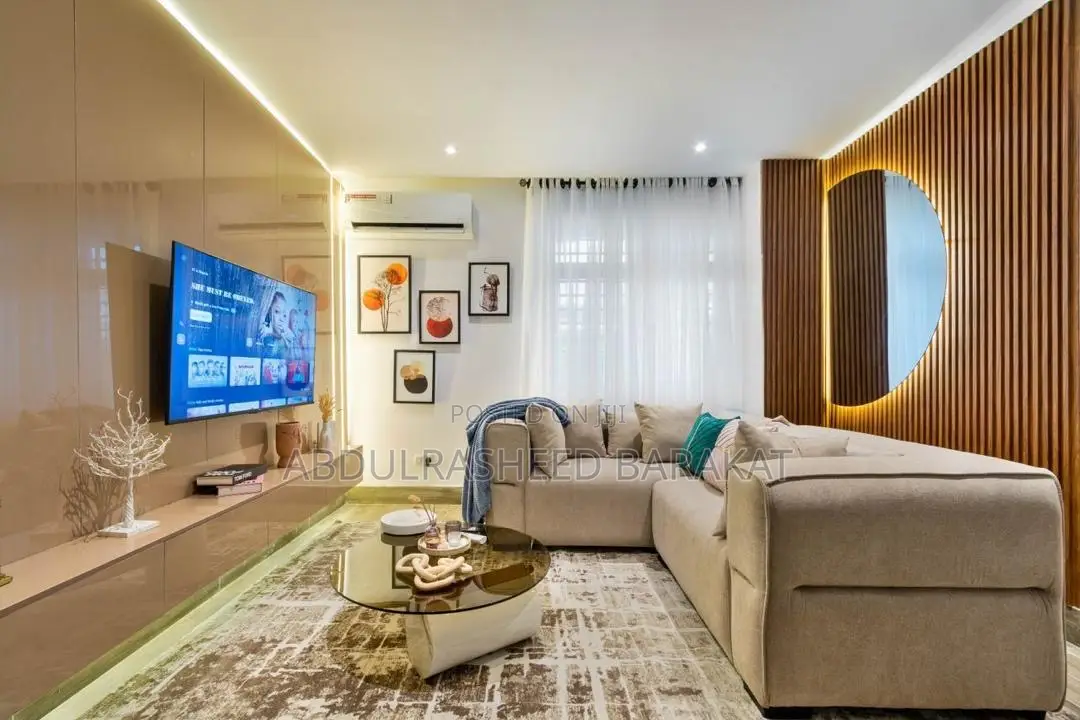 Luxury One Bedroom Apartment