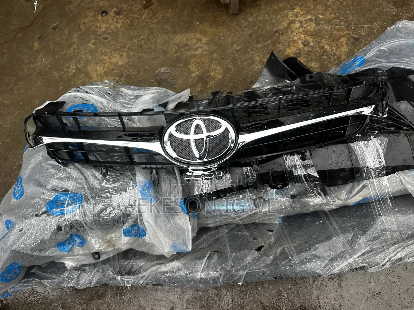 Front Grill Toyota Camry 2015-017