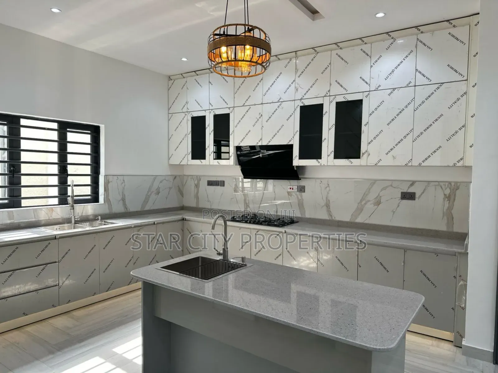 4bdrm Duplex in Maryland Ikeja Lagos, Shonibare Estate for sale