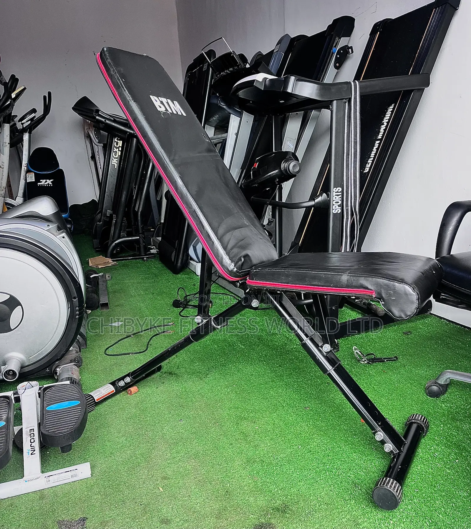 Commercial Incline Bench