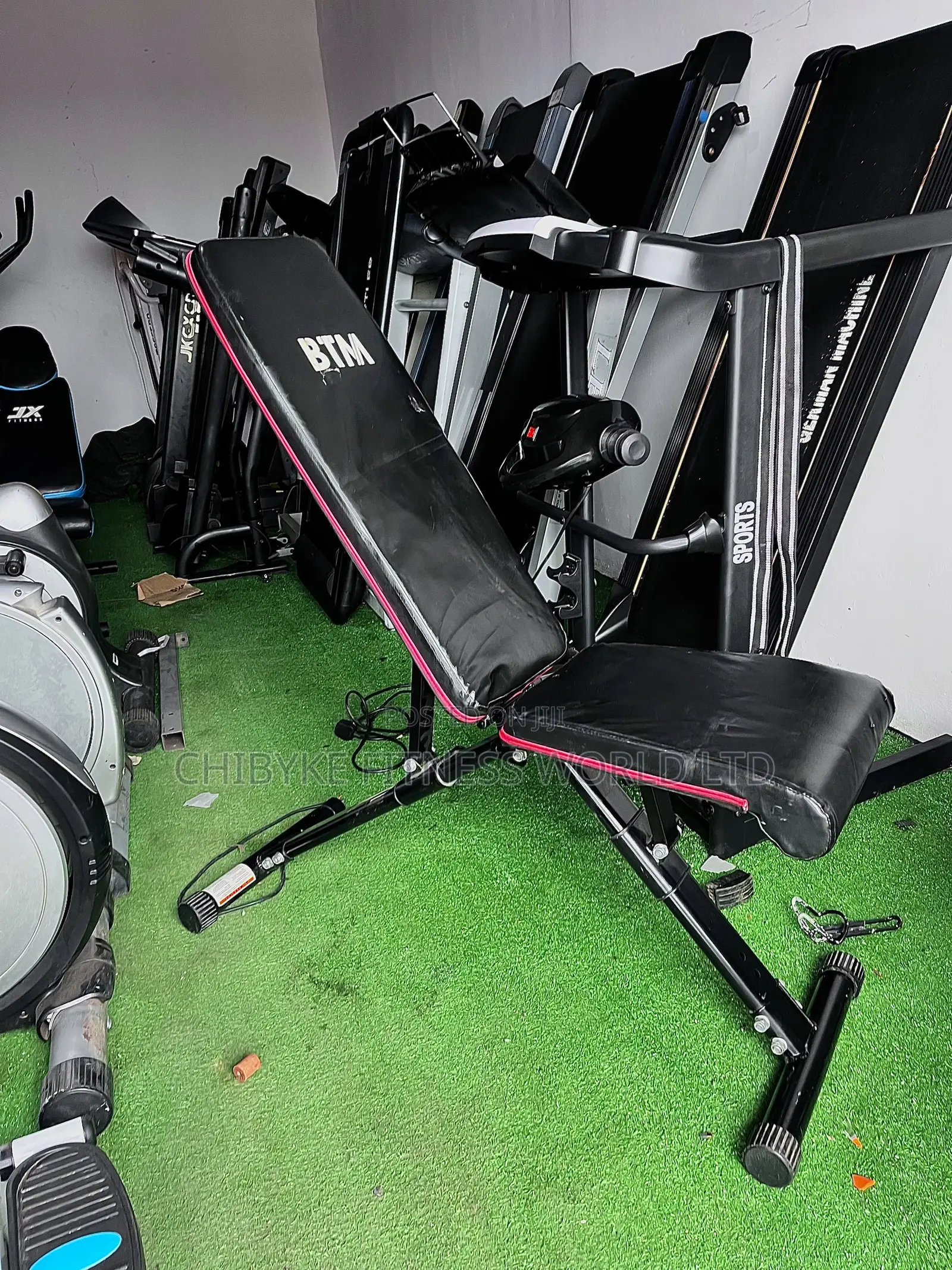 Commercial Incline Bench