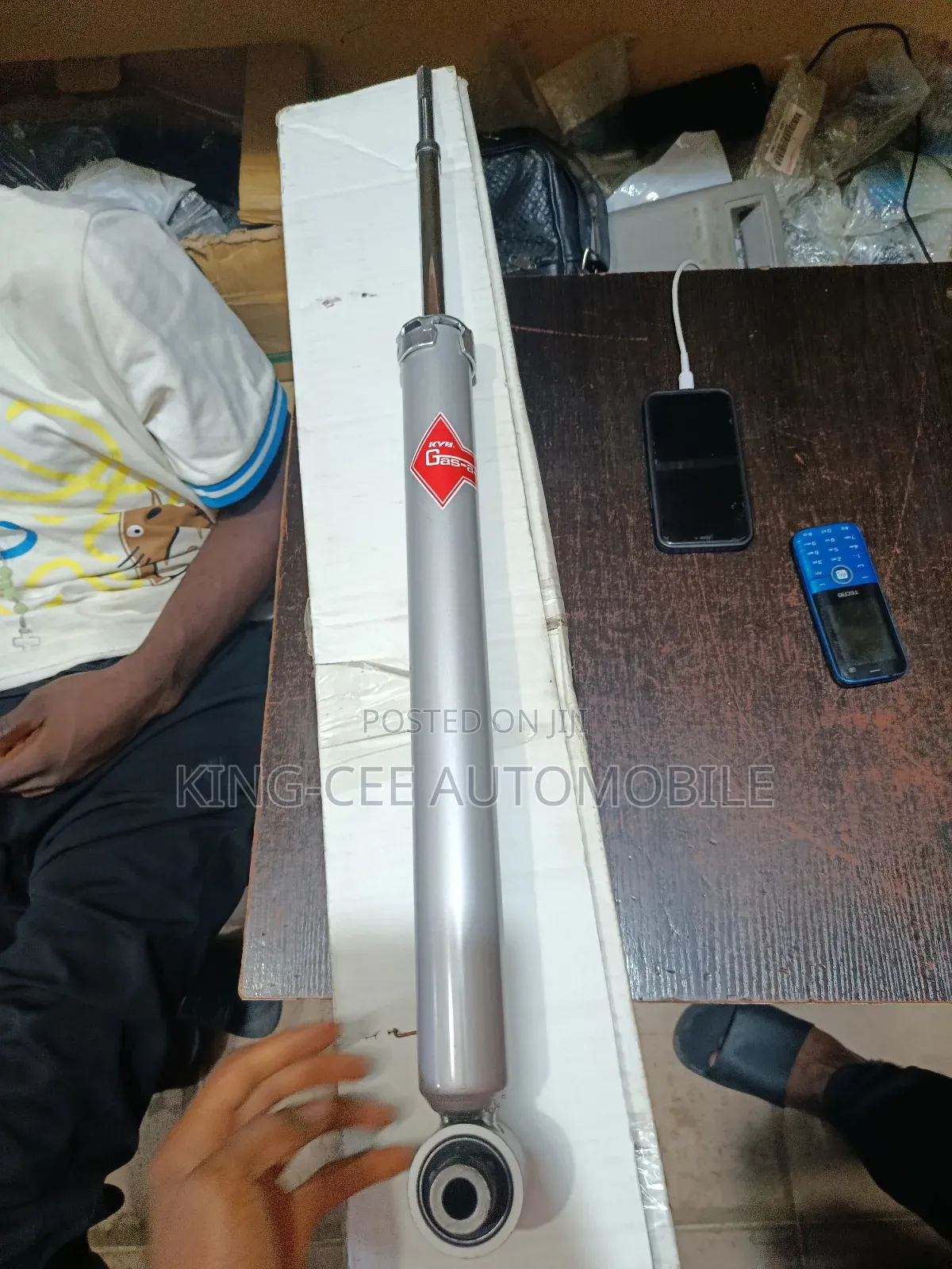 Back Shock Absorber Lexus Gs350 Sensor Type