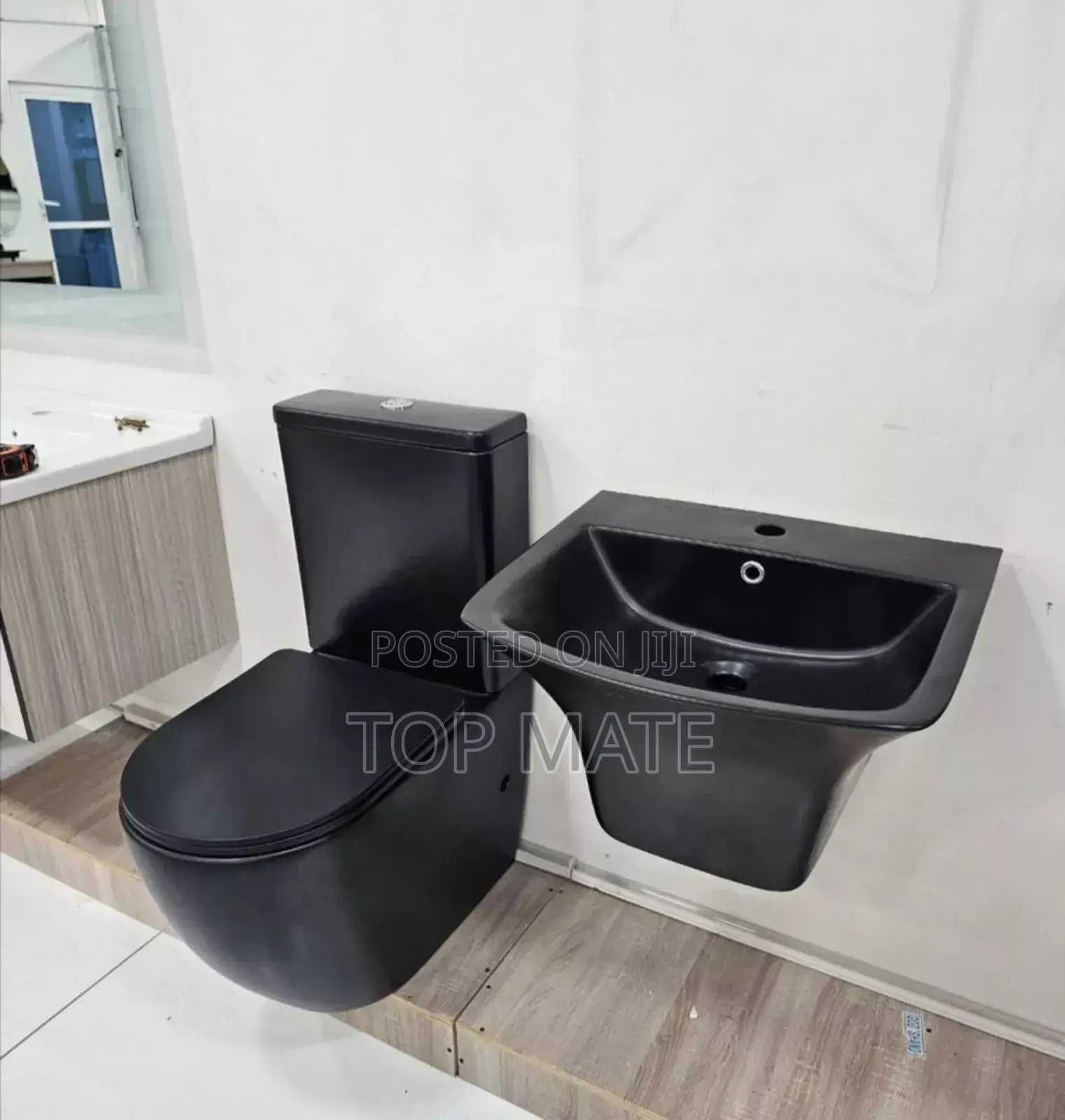 England High Quality Executive Wc Miniset