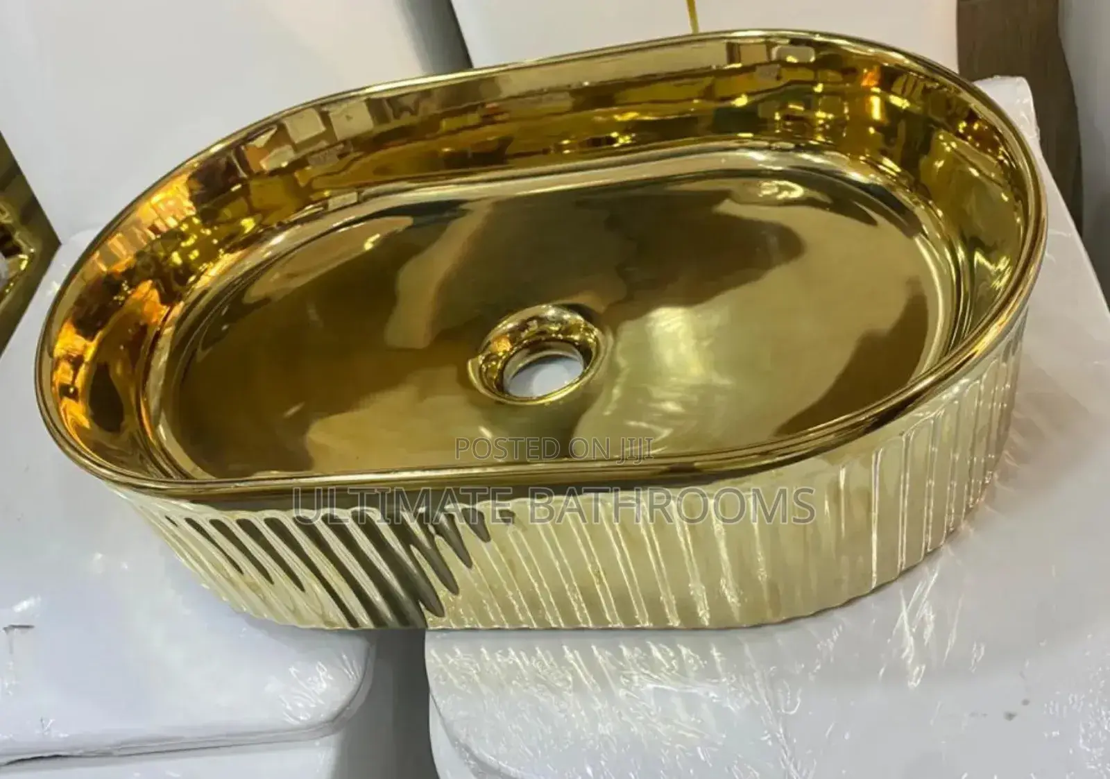 Stripe Gold Counter Top Basin