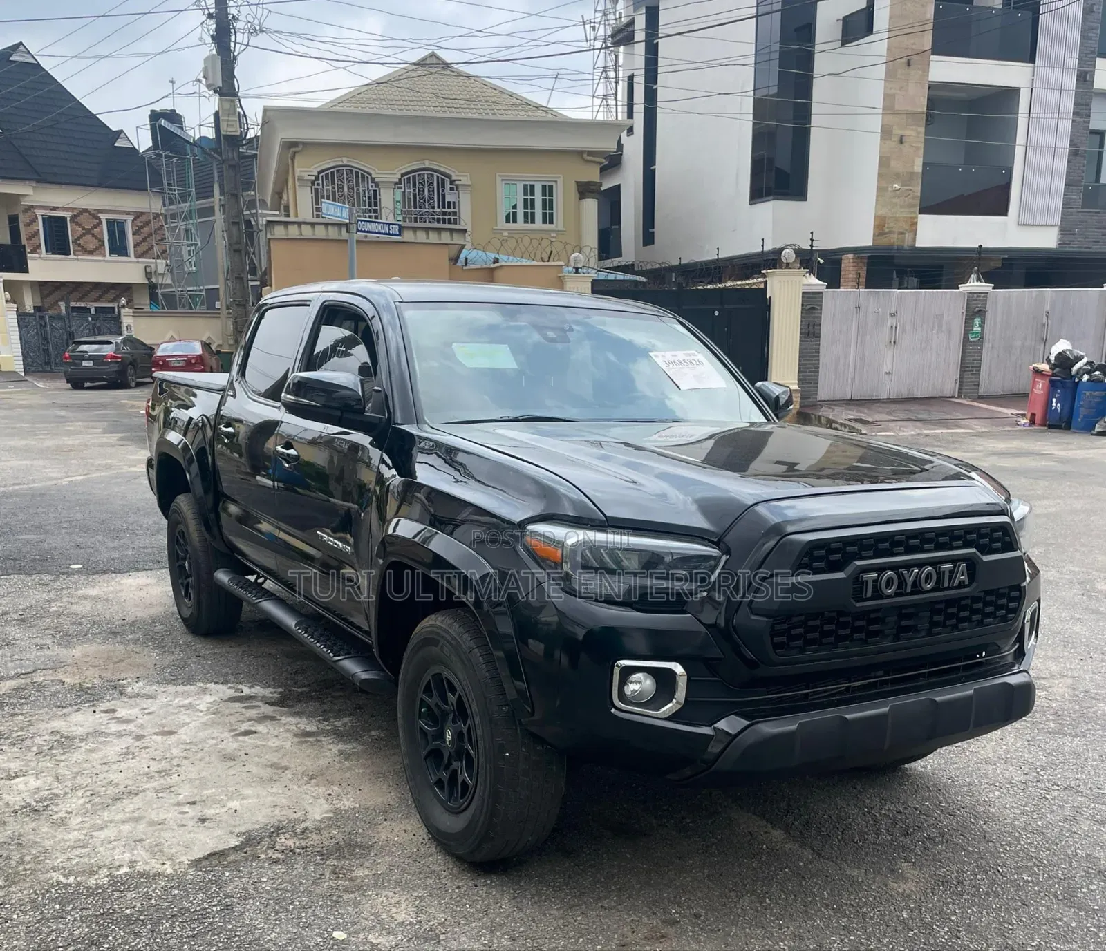 Toyota Tacoma SR5 2022 Black
