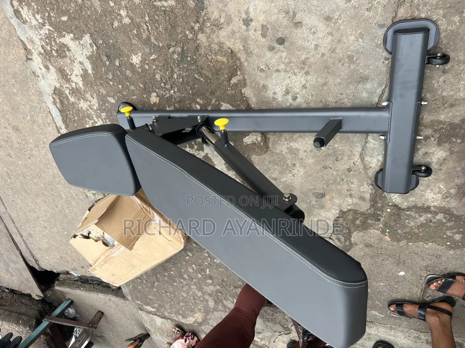Commercial Sit Up Bench