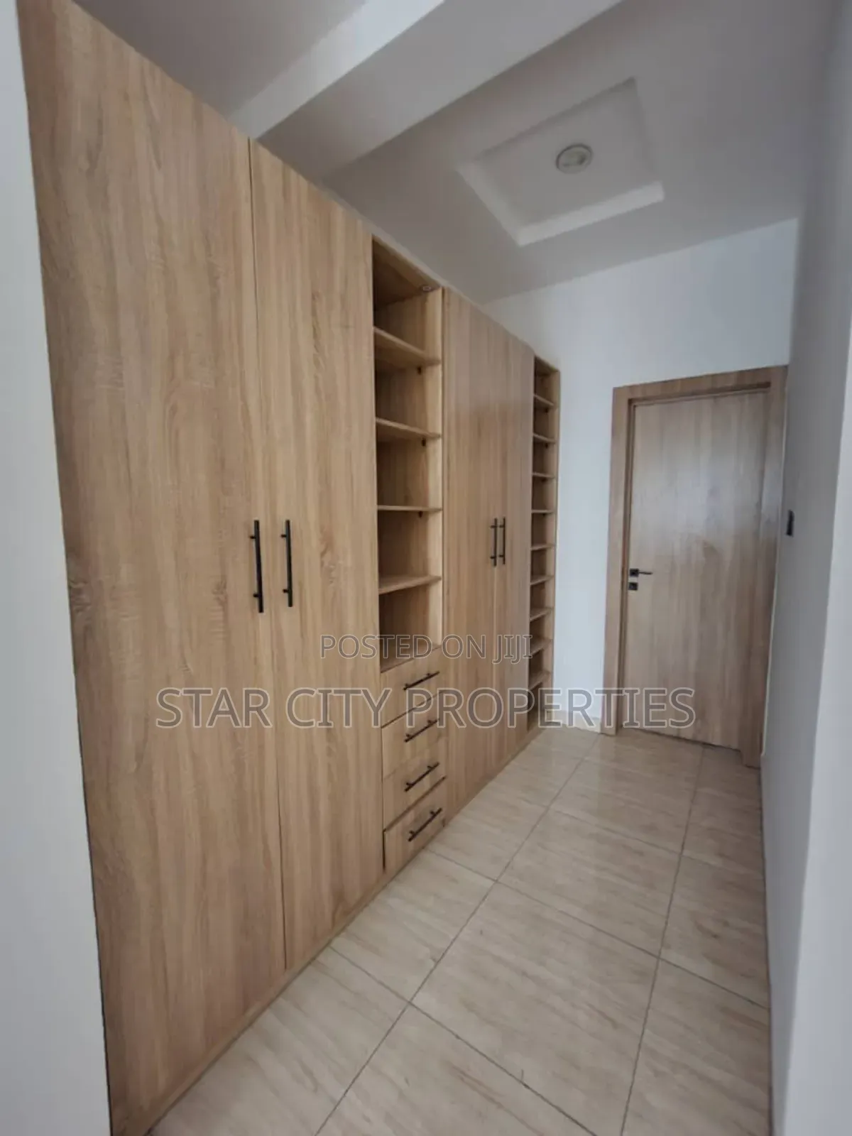 4bdrm Townhouse/Terrace in Surulere Lagos for sale