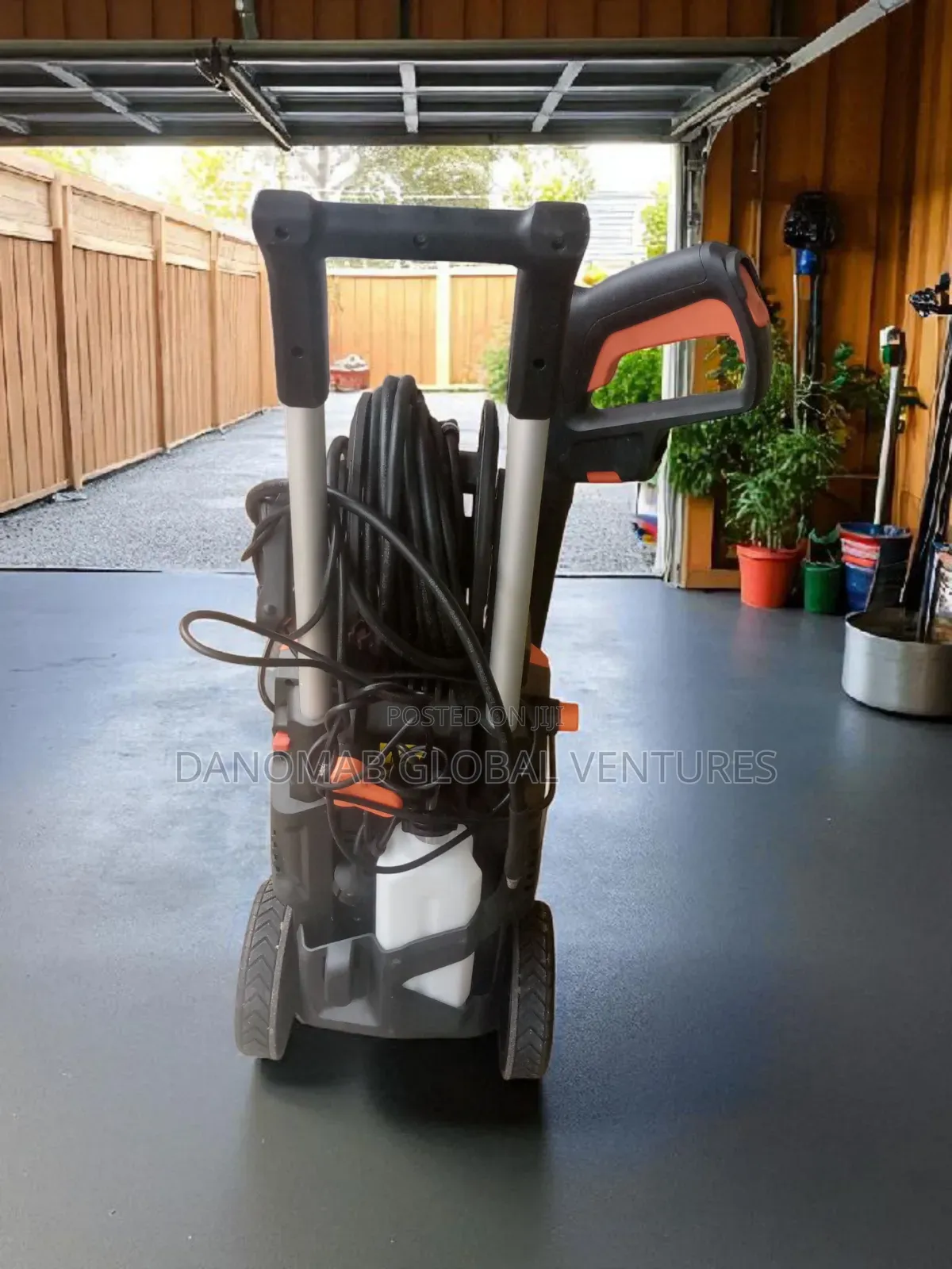 Yardforce 2200 High Pressure Washer Soap Tank Brush