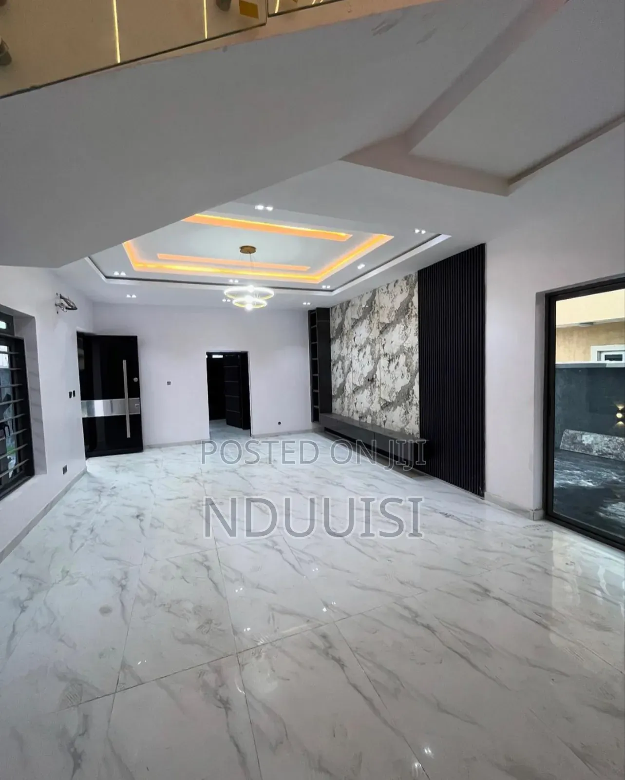 5bdrm Duplex in Ologolo for sale