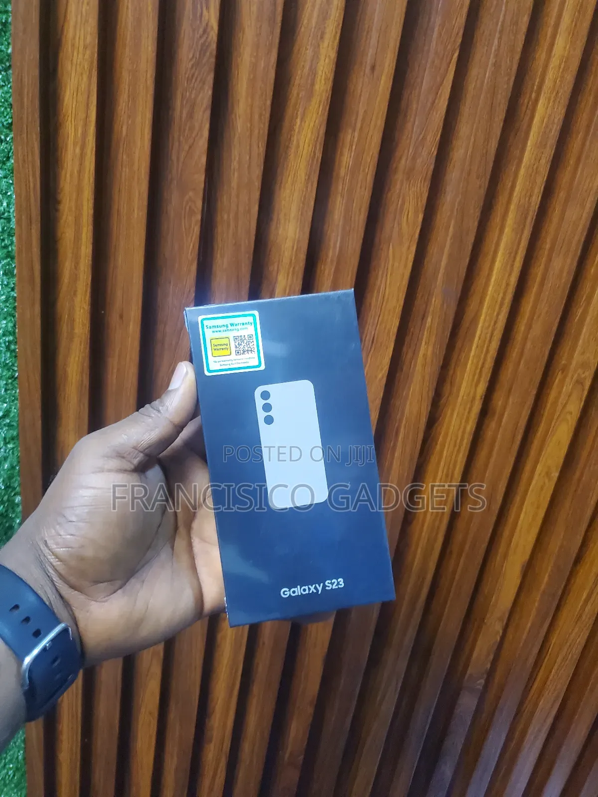 New Samsung Galaxy S23 256 GB Orange