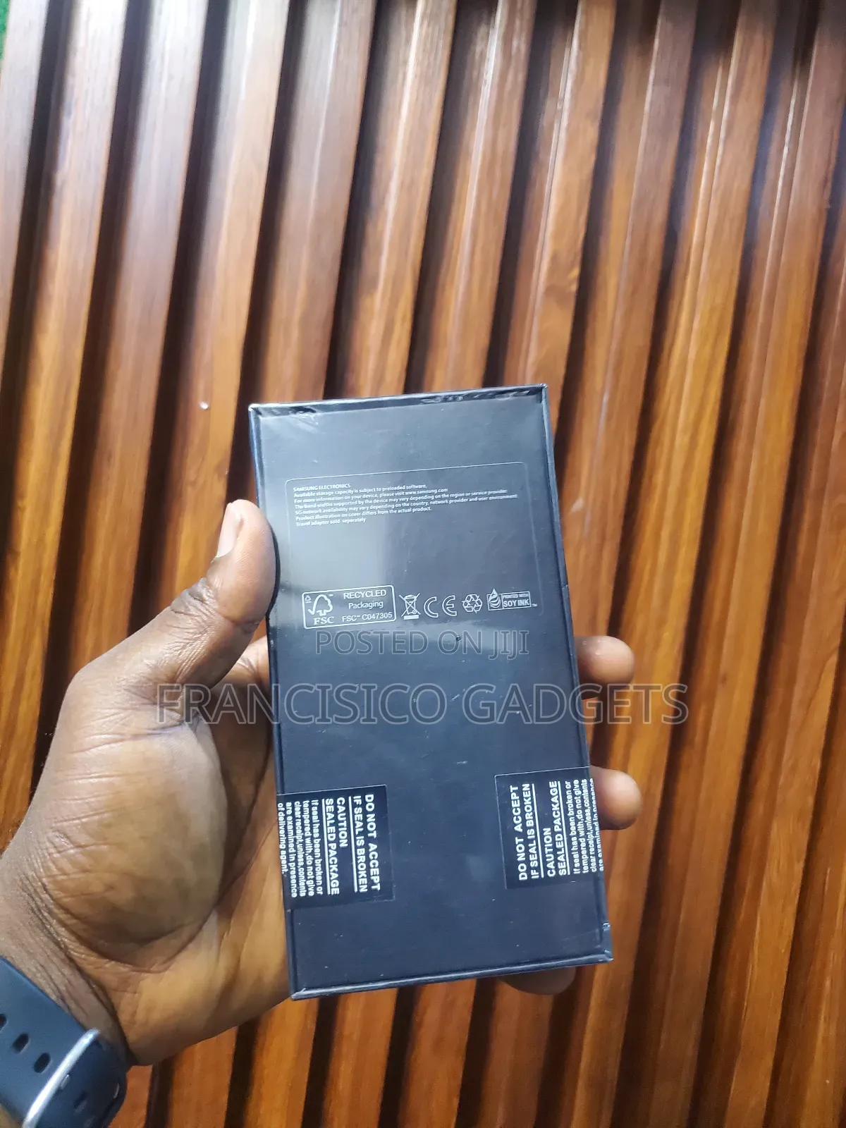 New Samsung Galaxy S23 256 GB Orange