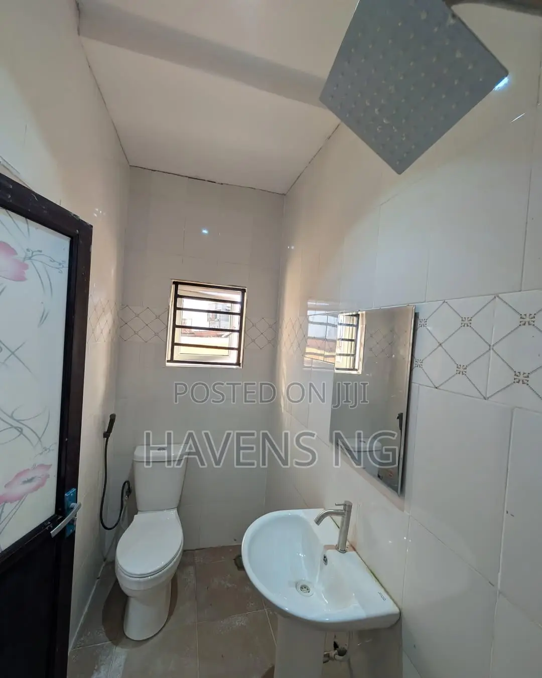 3bdrm Bungalow in Ologuneru for sale