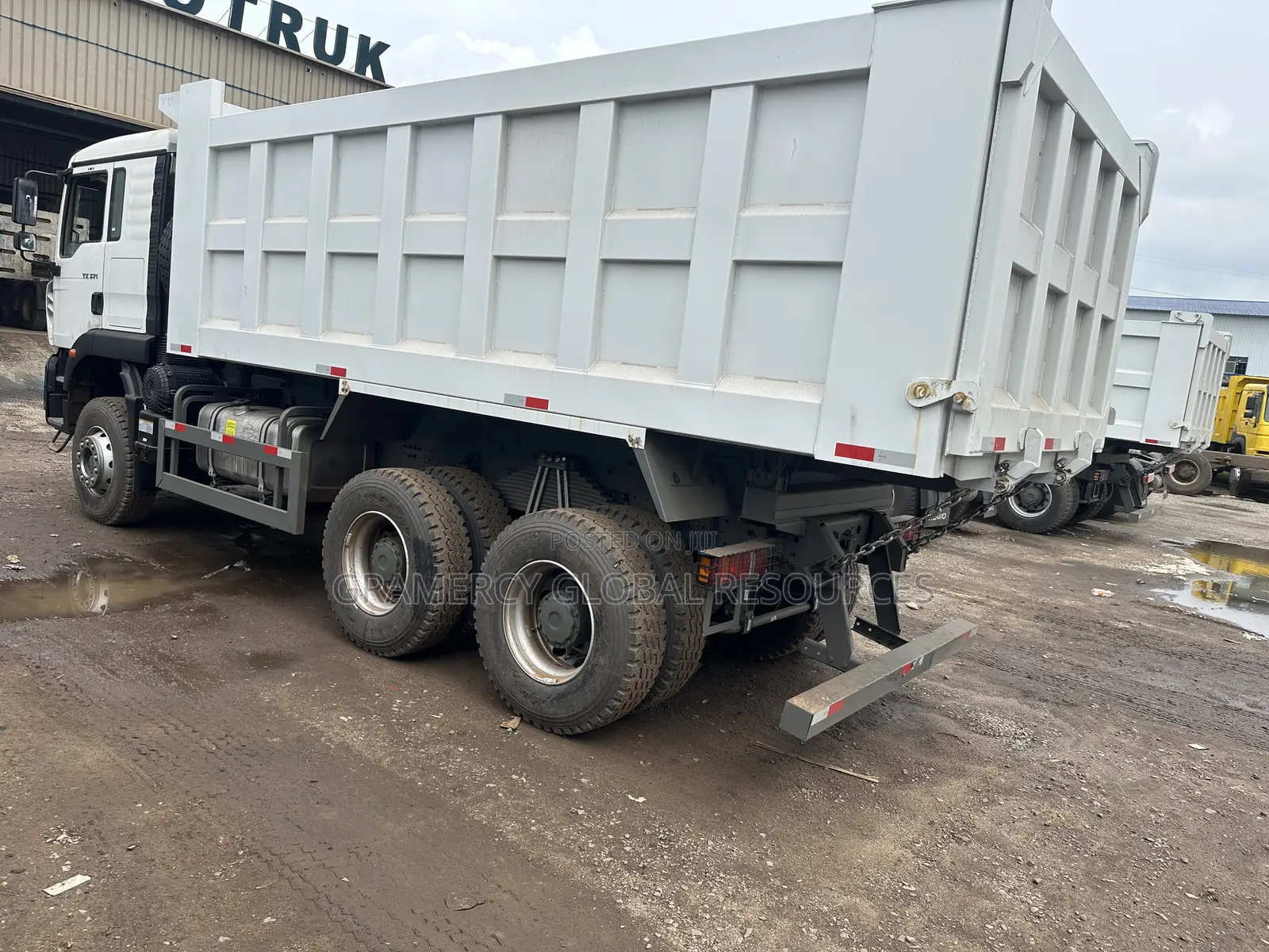 Brand New 2025 Howo Tx Model 6x4 10 Tyres Truck Tipper