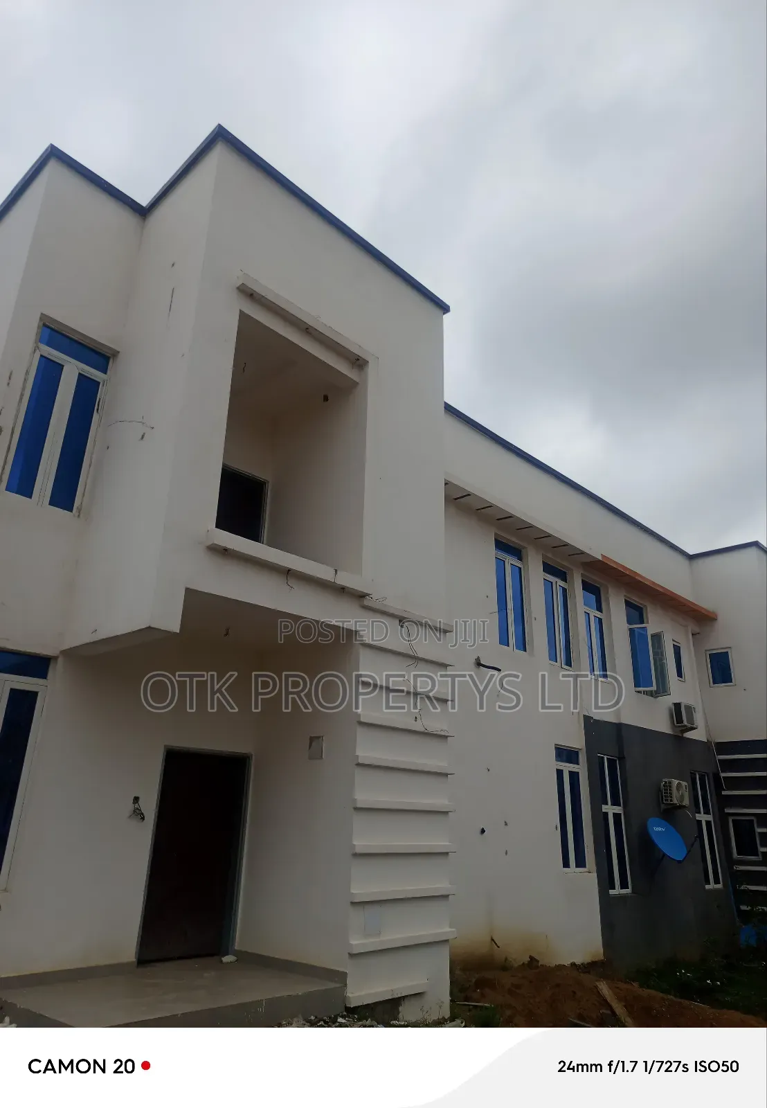 4bdrm Duplex in Cedar Wood City for rent