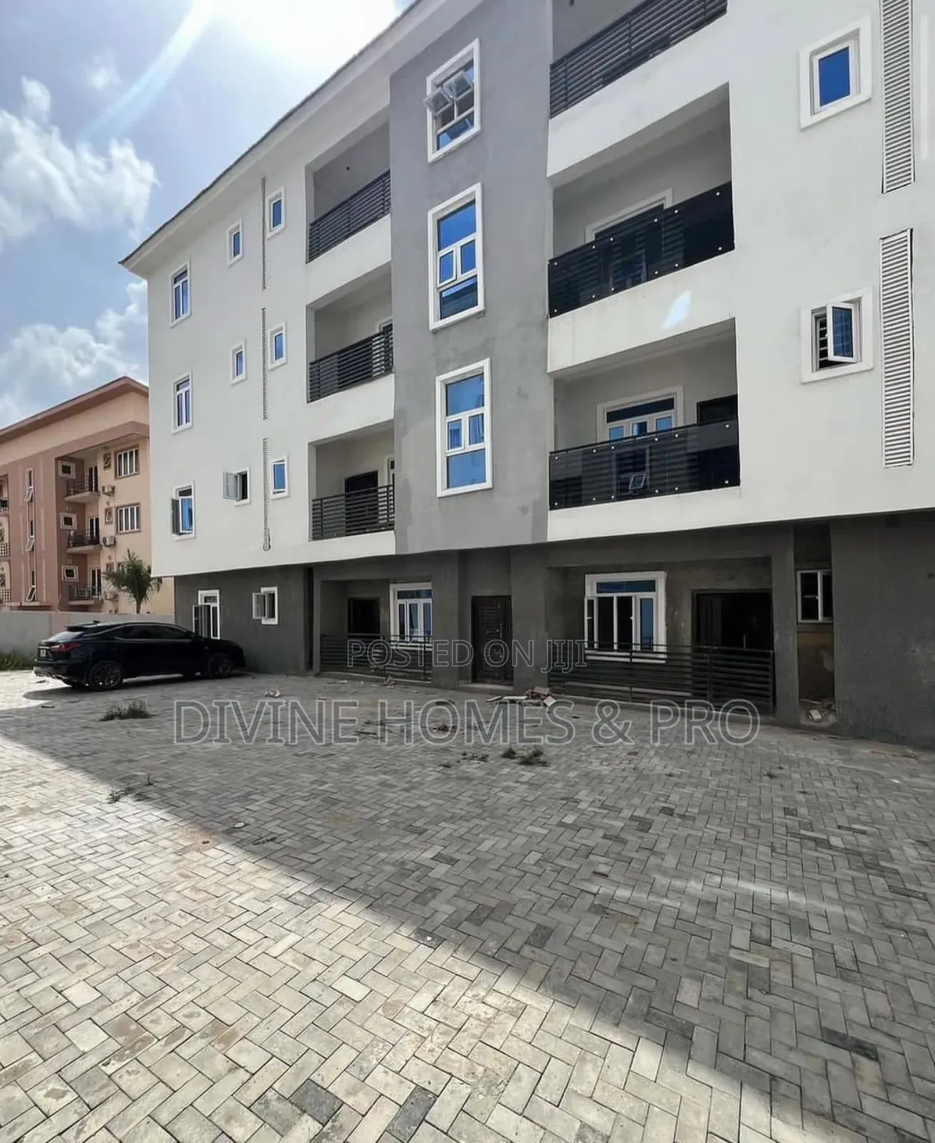 3bdrm Block of Flats in Wuye for sale