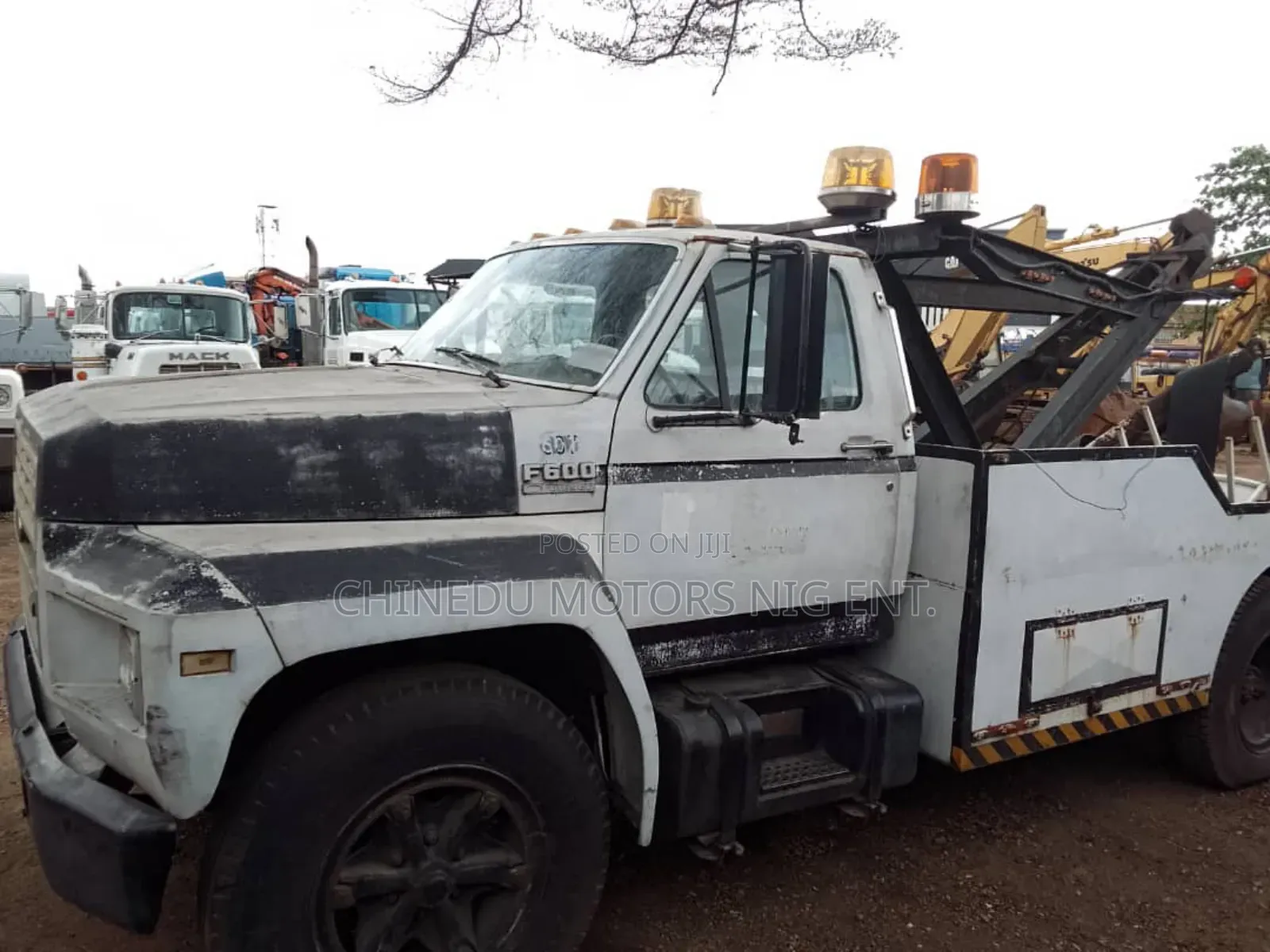 Ford F-600 Towing Truck 6 Tons