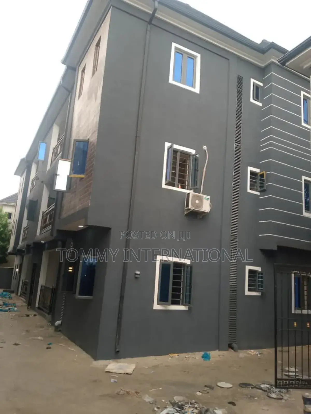 2bdrm Block of Flats in Queen'S Park Estate, Port-Harcourt for rent