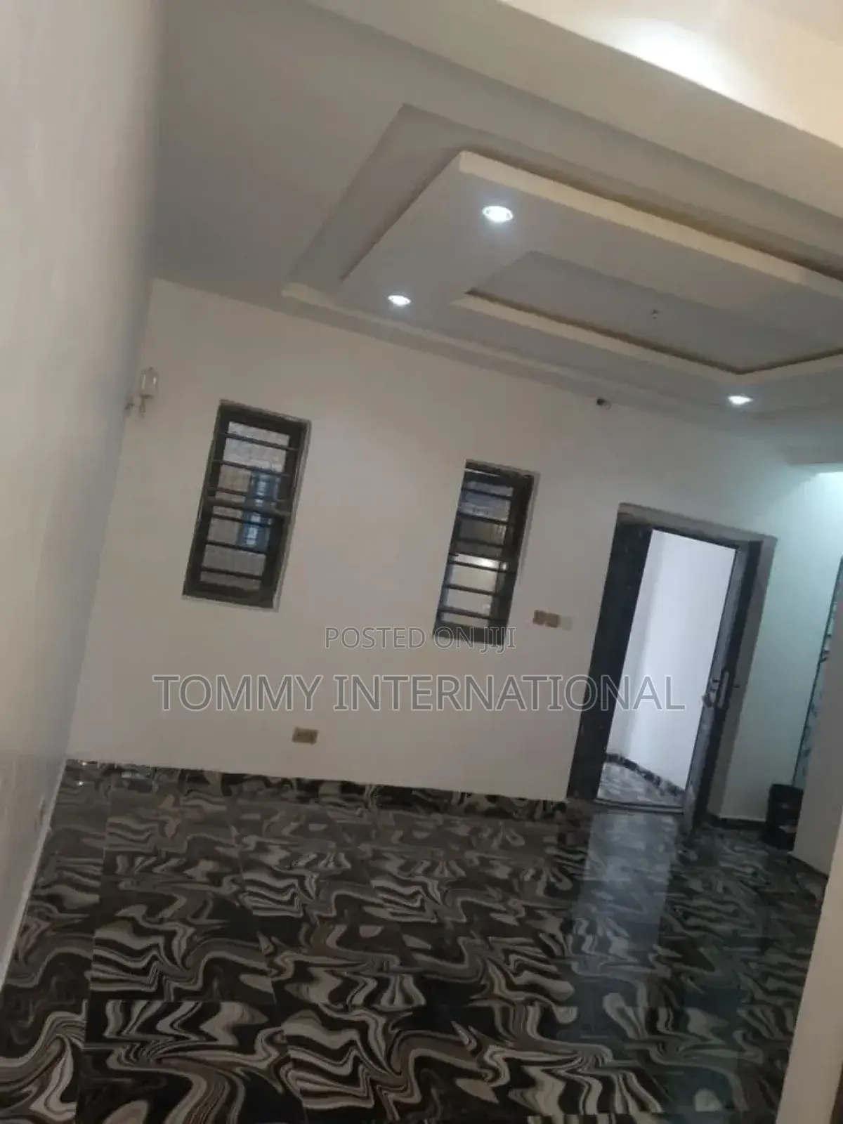 2bdrm Block of Flats in Queen'S Park Estate, Port-Harcourt for rent