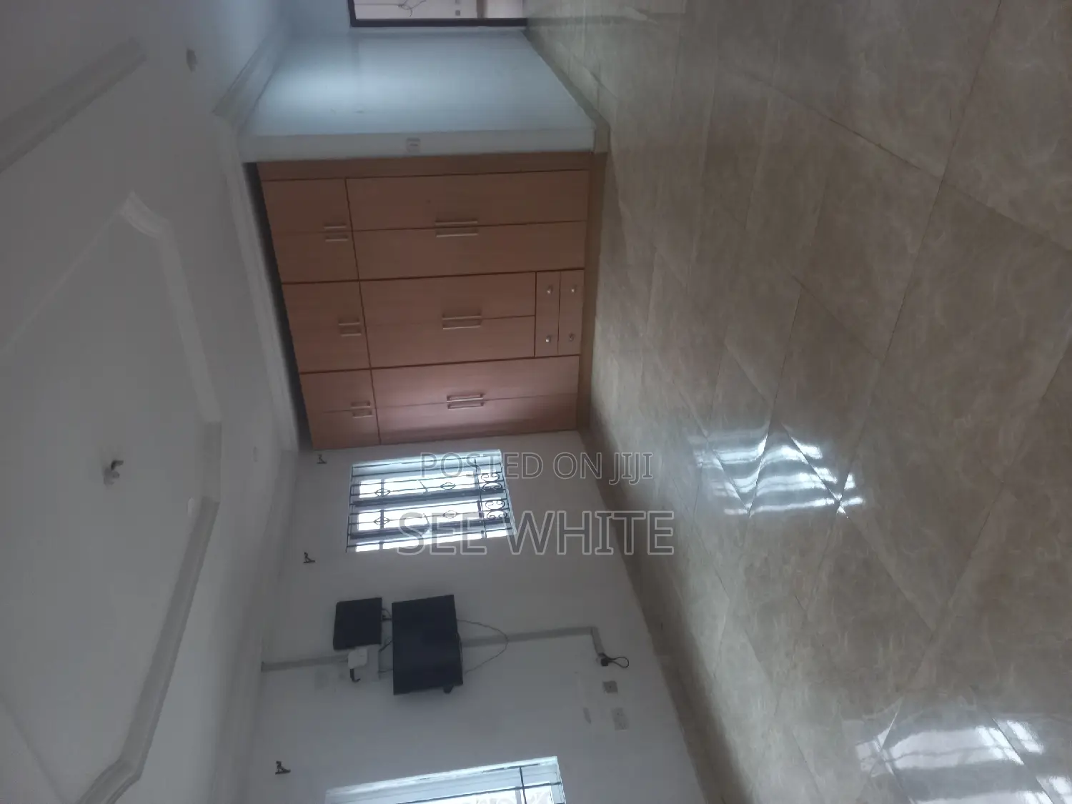 Furnished 6bdrm Duplex in Satellite Town for sale
