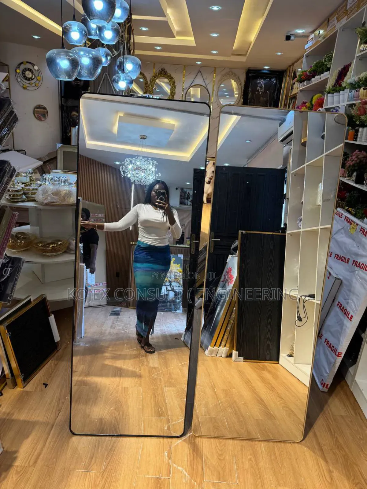 Medium Standing Mirror 
Living Room ,Bedroom St