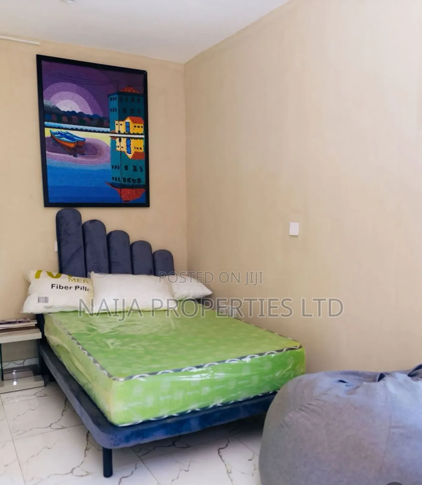 2bdrm Apartment in Surulere for sale