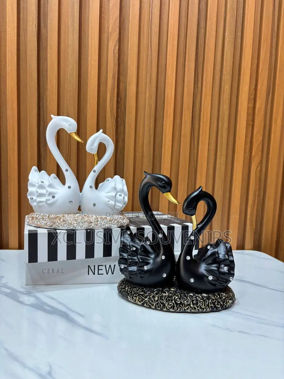 Pleated Swan Set