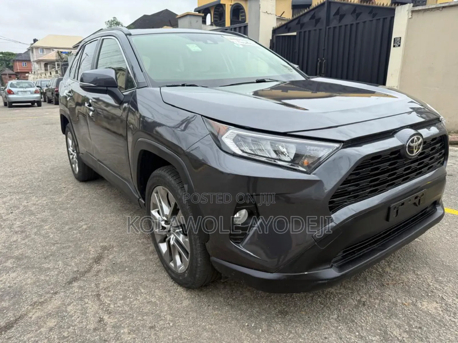 Toyota RAV4 XLE Premium AWD 2019 Gray