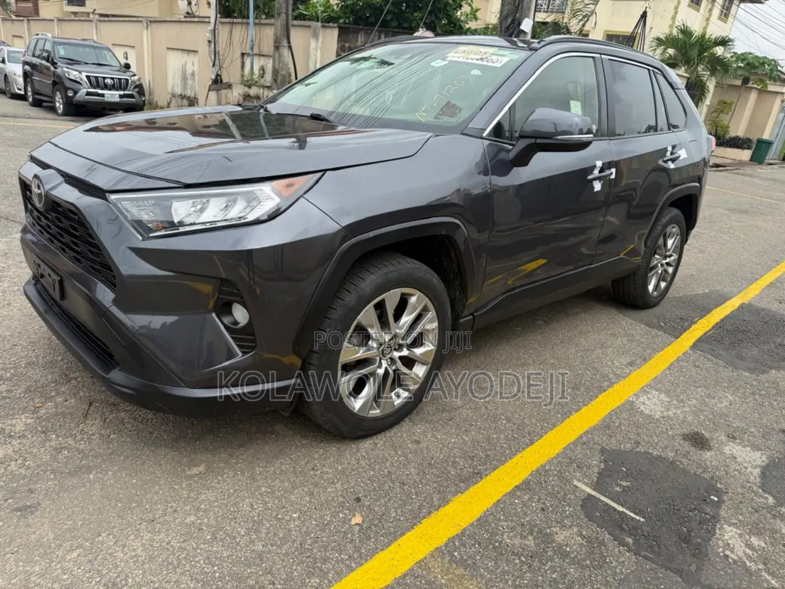 Toyota RAV4 XLE Premium AWD 2019 Gray