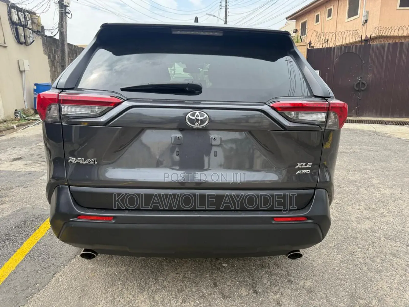 Toyota RAV4 XLE Premium AWD 2019 Gray