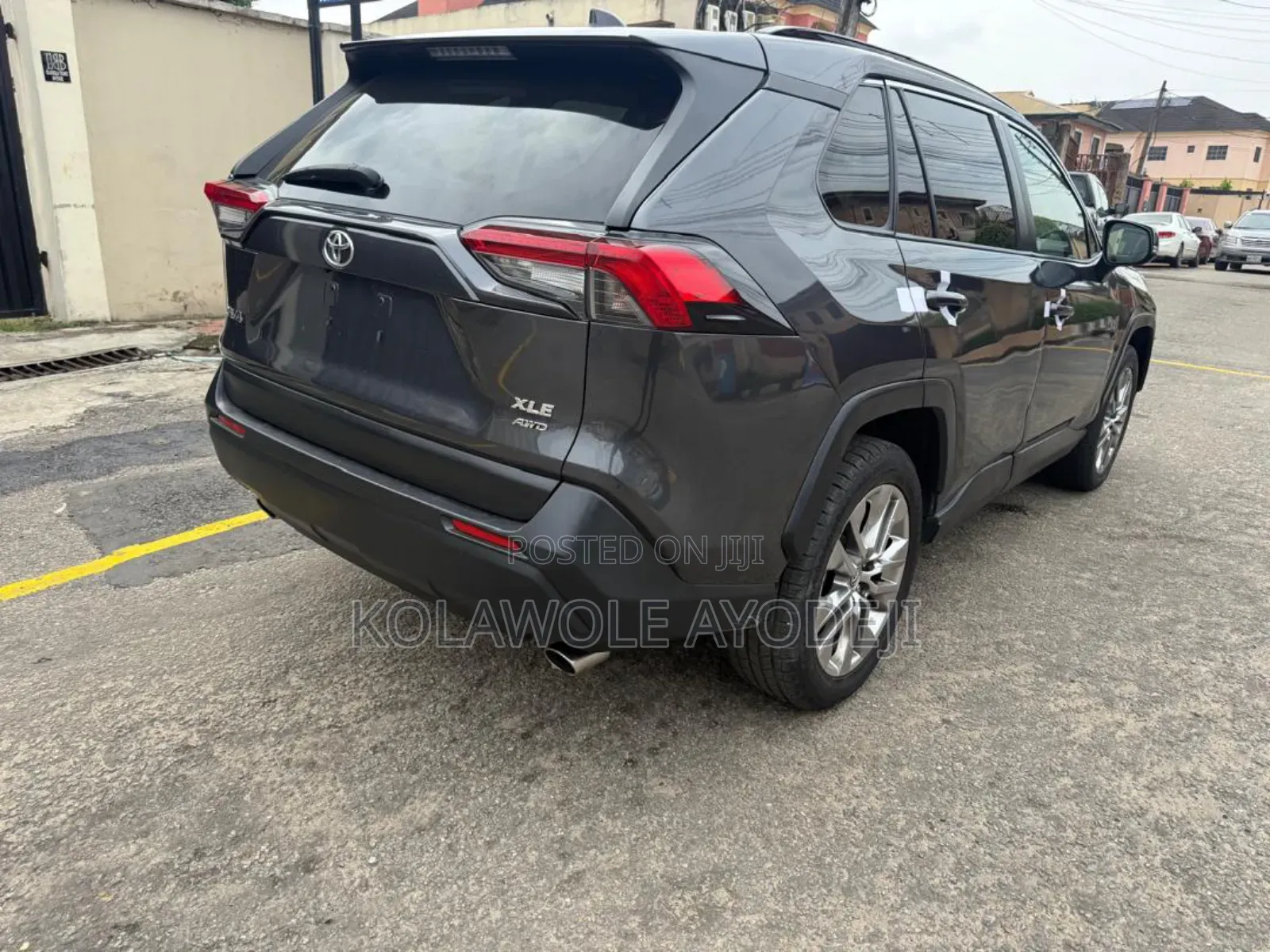 Toyota RAV4 XLE Premium AWD 2019 Gray