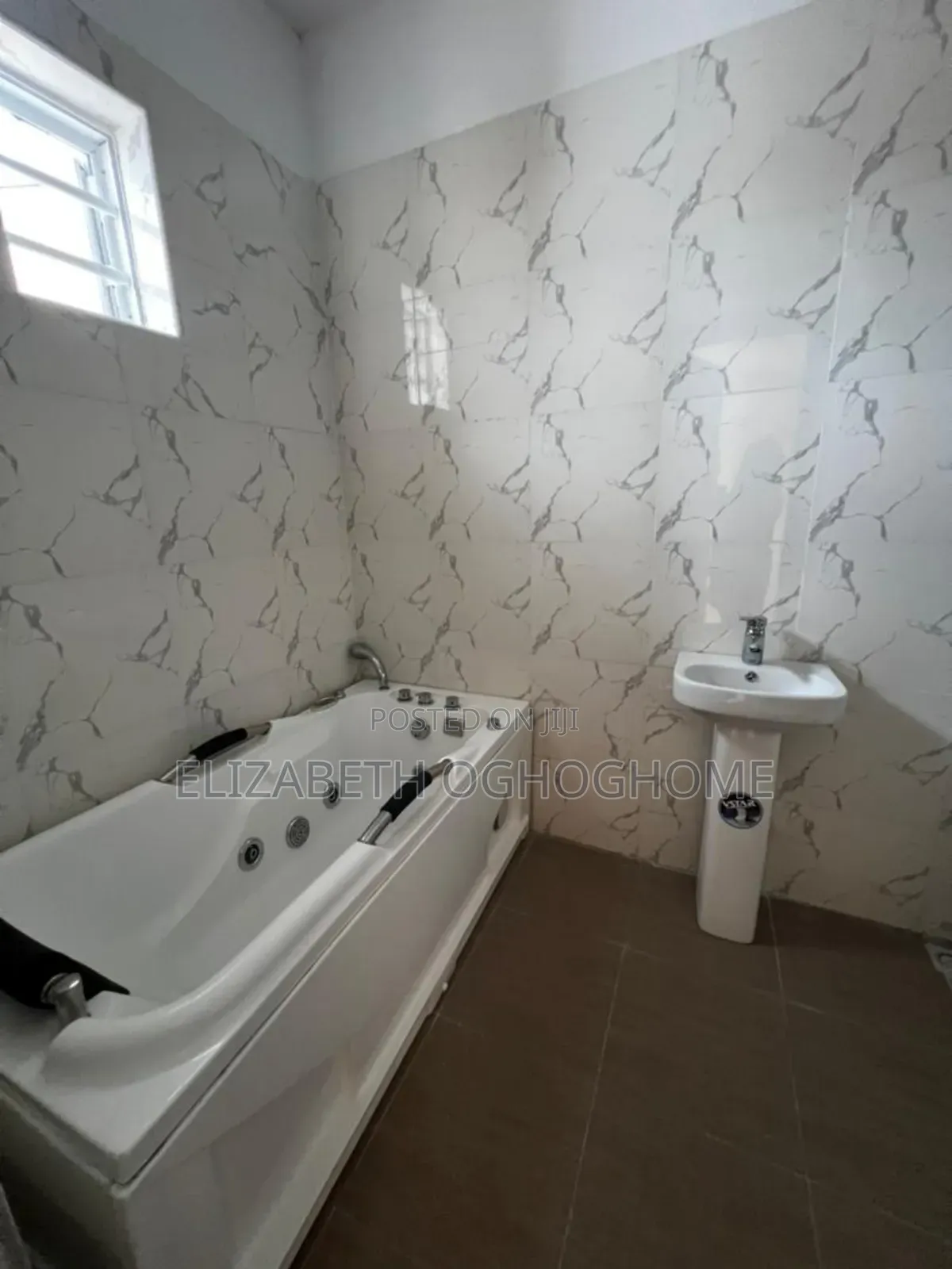 3bdrm Duplex in Ajah for sale