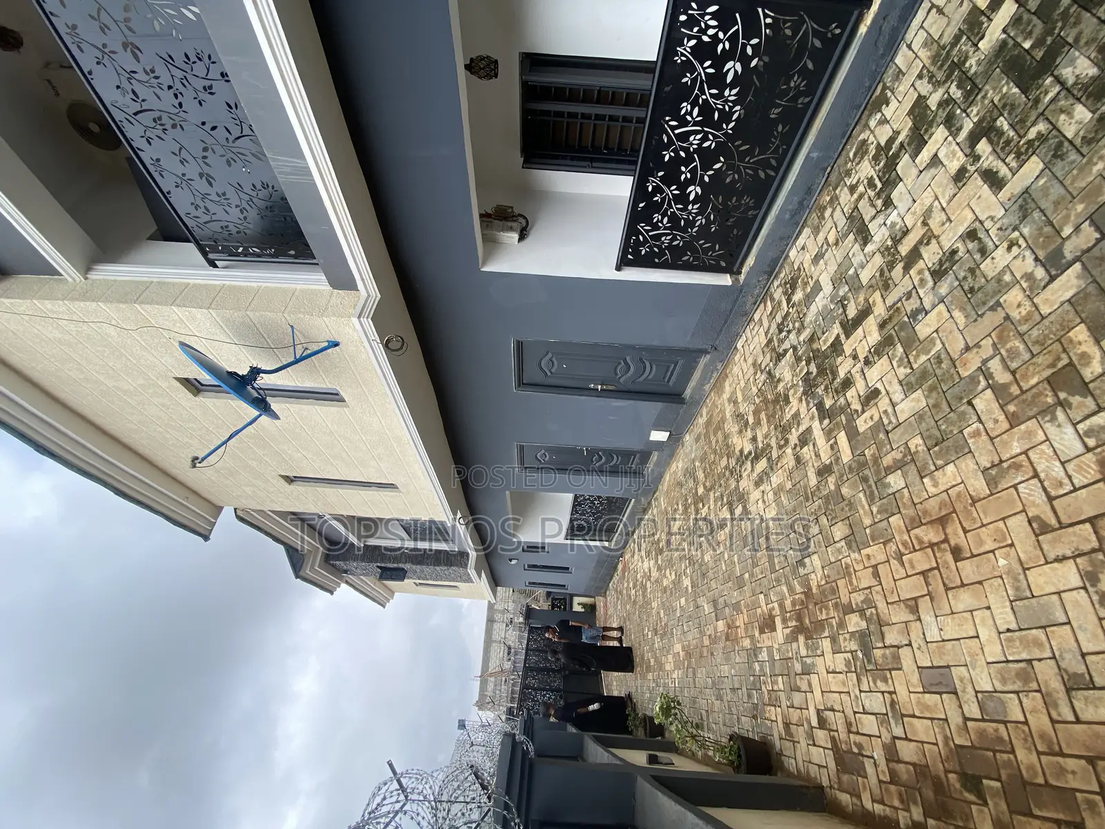 2bdrm Block of Flats in Dawaki for rent