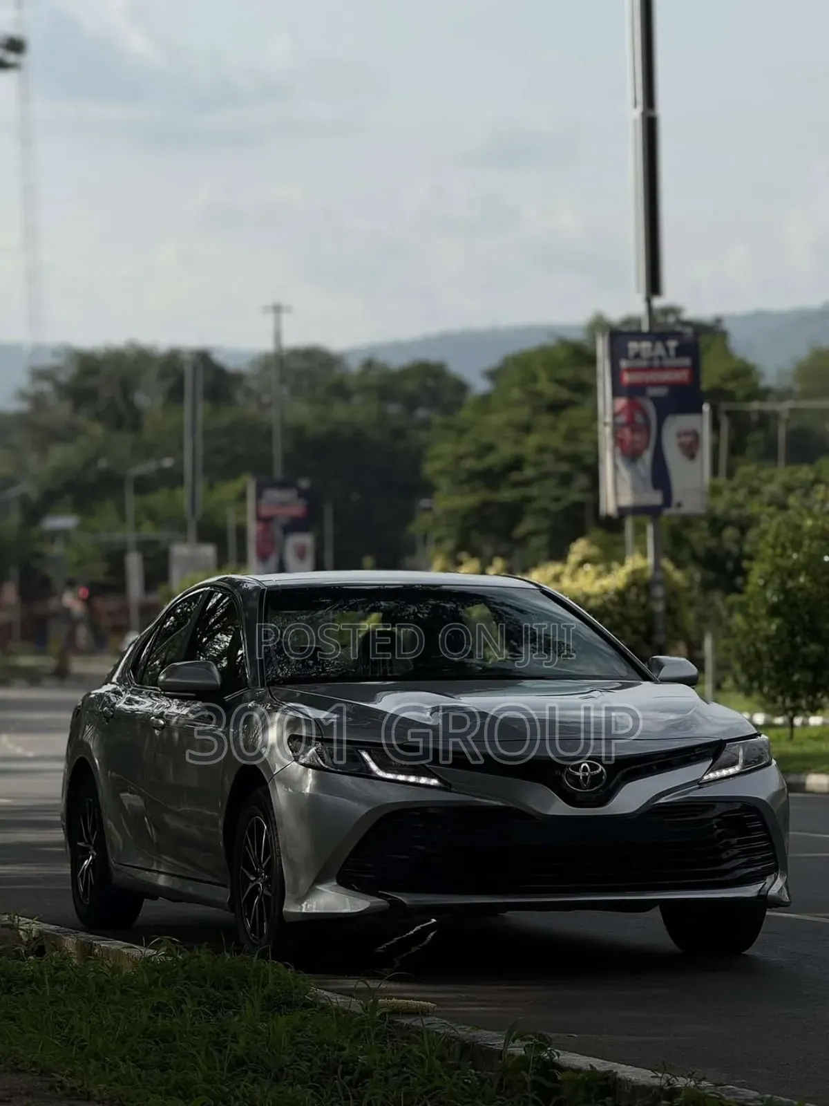 Toyota Camry LE FWD (2.5L 4cyl 8AM) 2018 Silver
