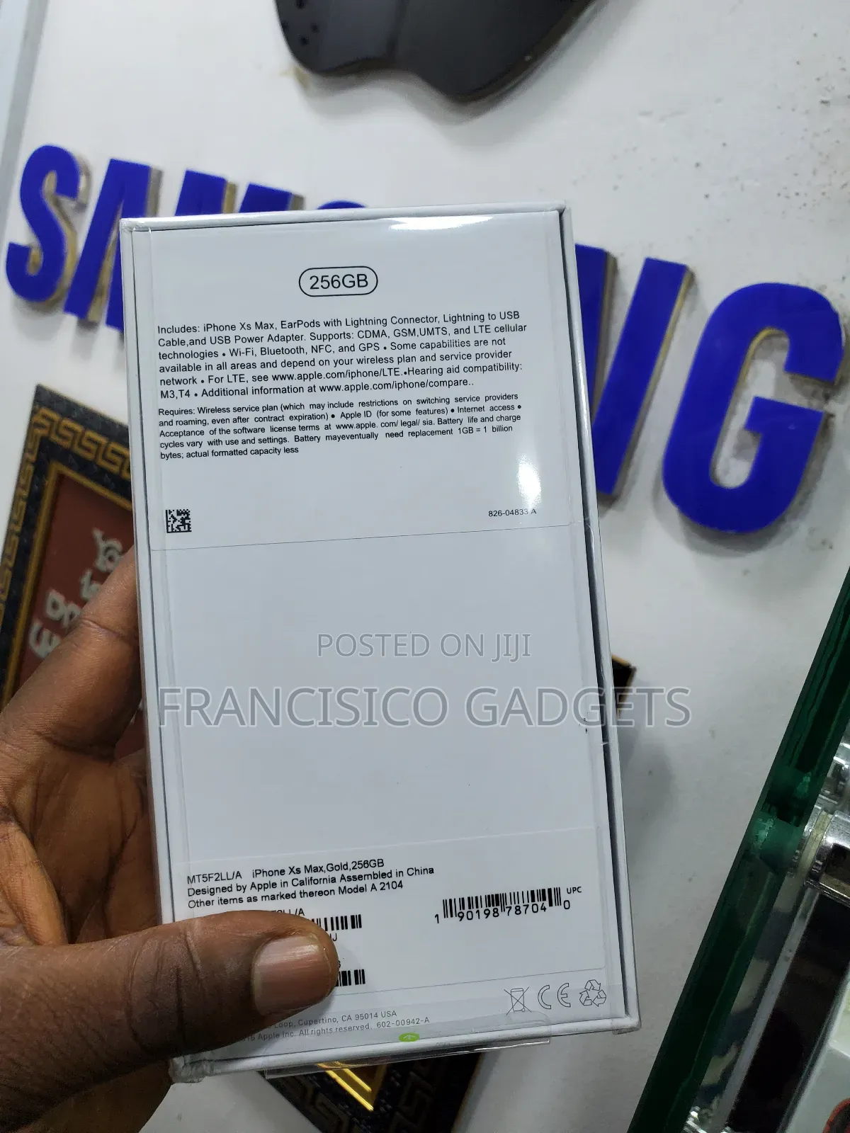 New Apple iPhone XS Max 256 GB Gold